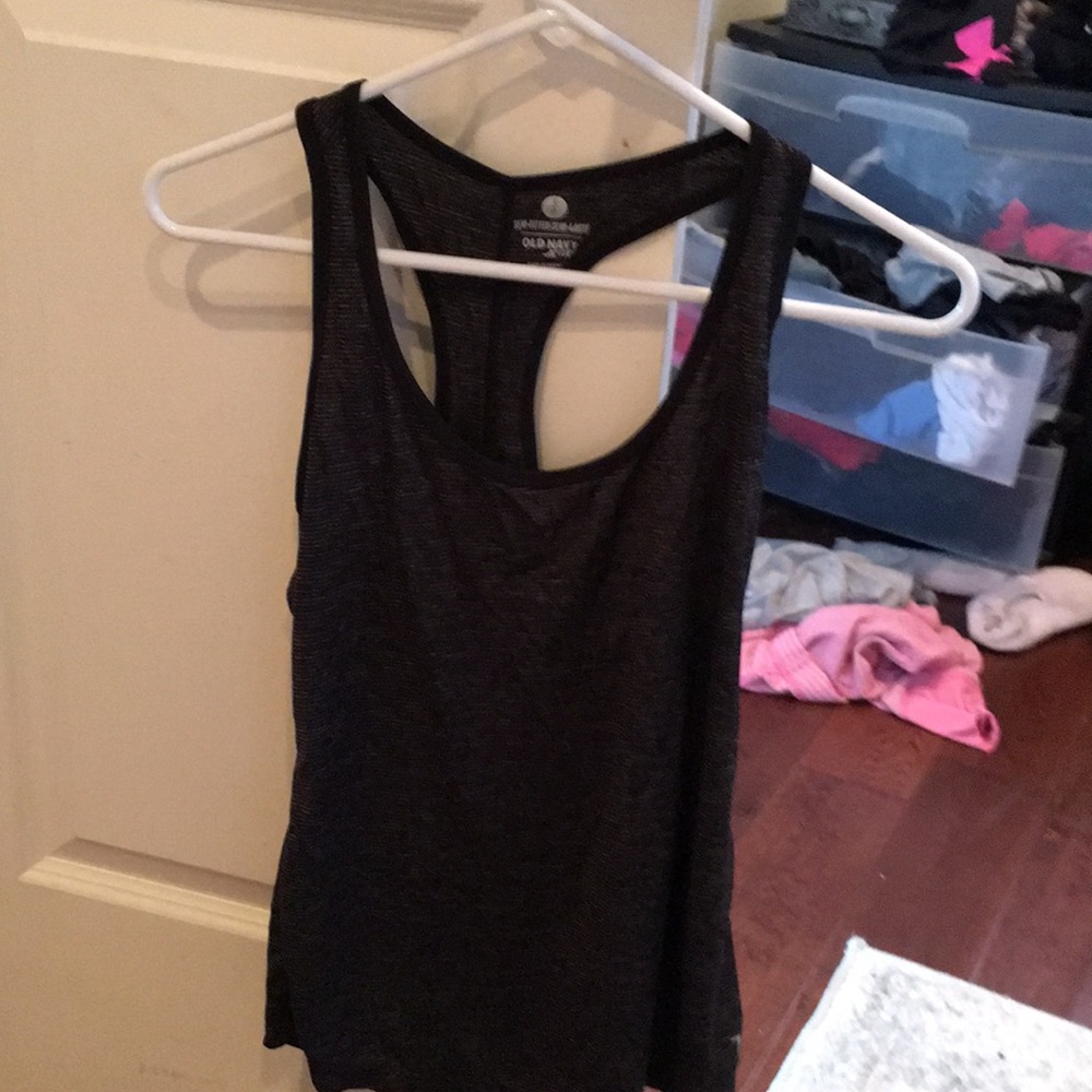 Women’s active tank top
